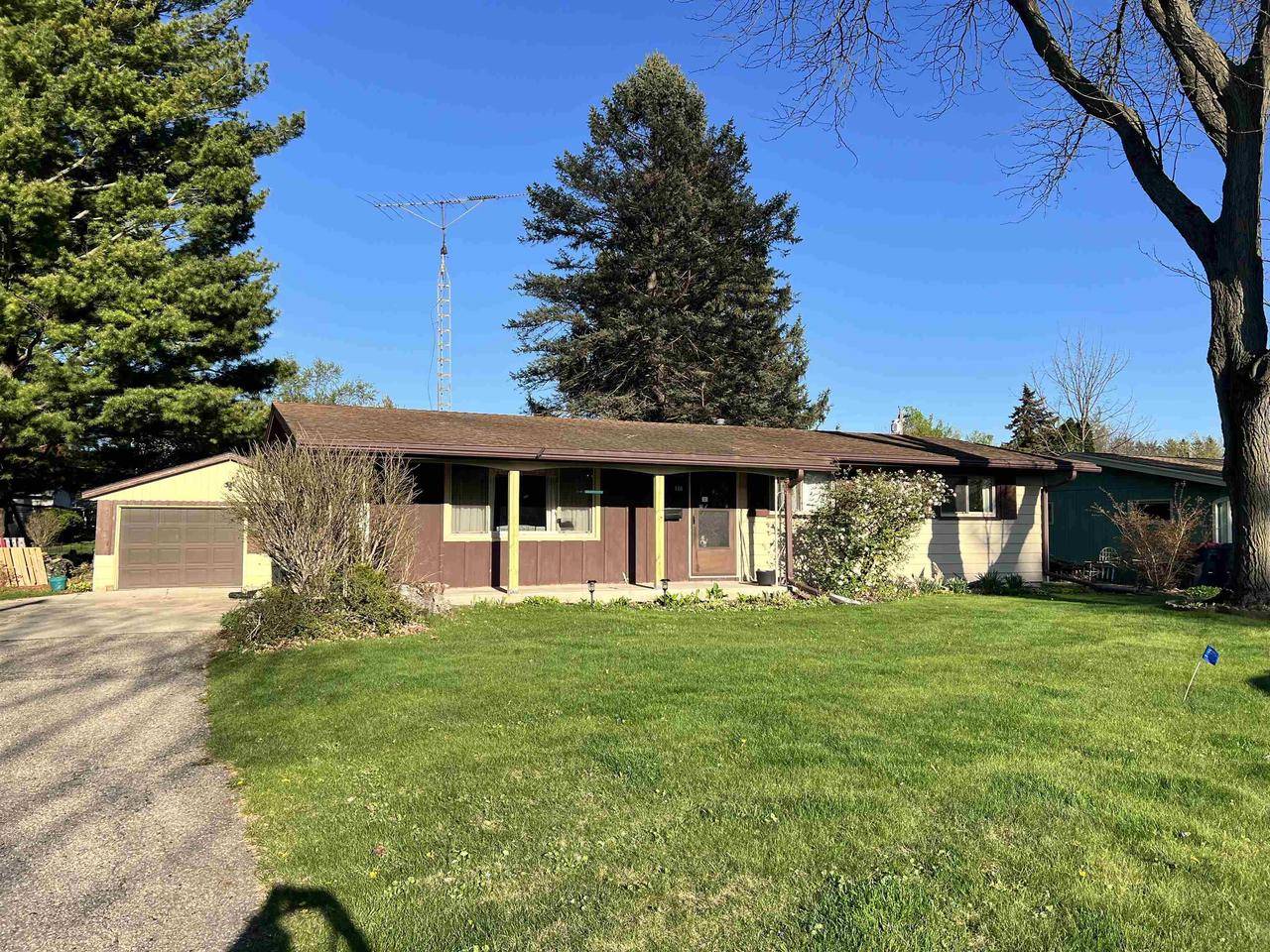 Waterloo, WI 53594,120 Hickory Lane