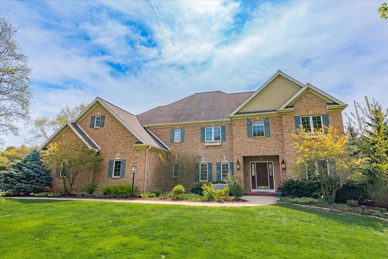 Waunakee, WI 53597,5556 SURREY Lane
