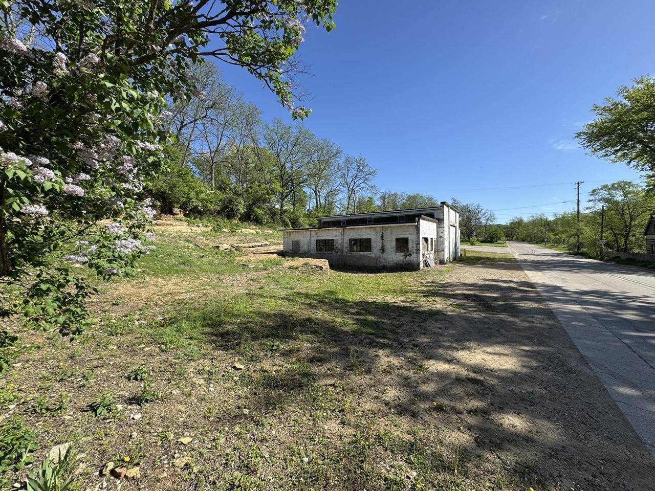 Mineral Point, WI 53565,36 Shakerag Street
