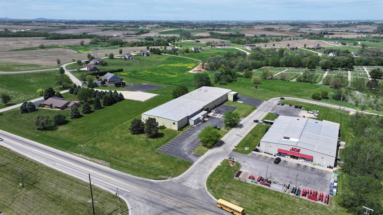 Darlington, WI 53530,136 Pelco Drive