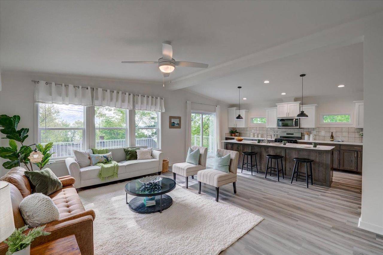 Edgerton, WI 53534,103 Lake Court