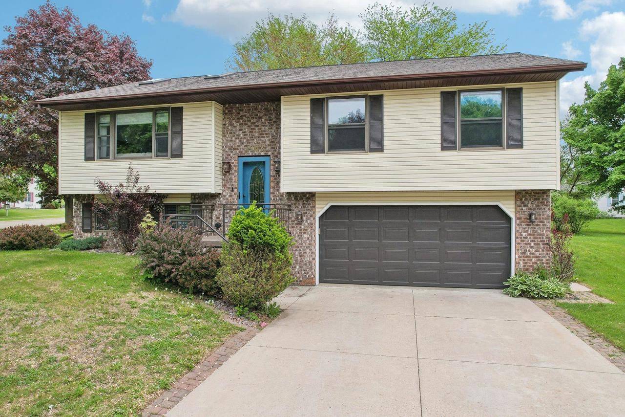 Reedsburg, WI 53959,1902 Winfield Drive
