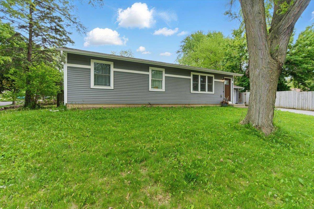 Madison, WI 53714,5 Daffodil Lane