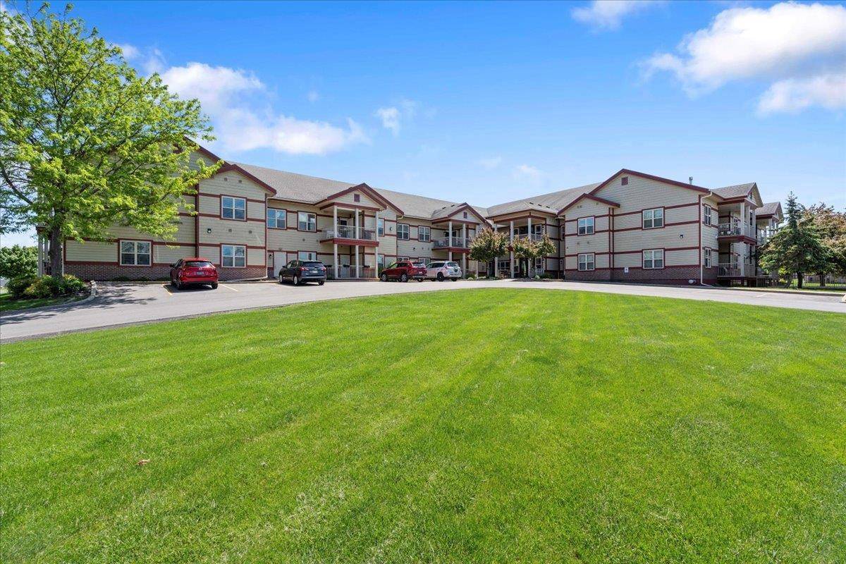 Sun Prairie, WI 53590,1300 School Street #209