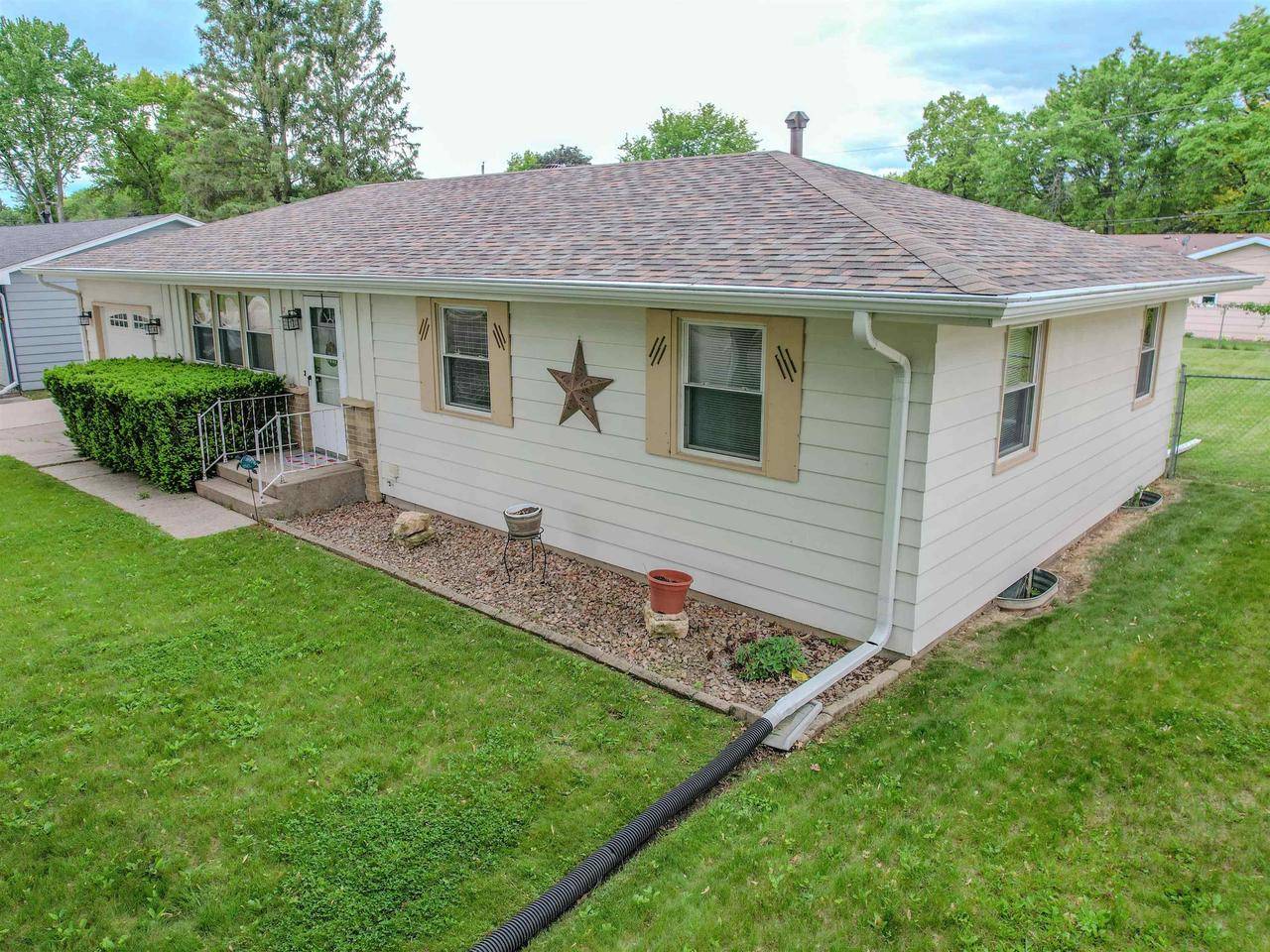 Beloit, WI 53511,2744 Scotties Drive