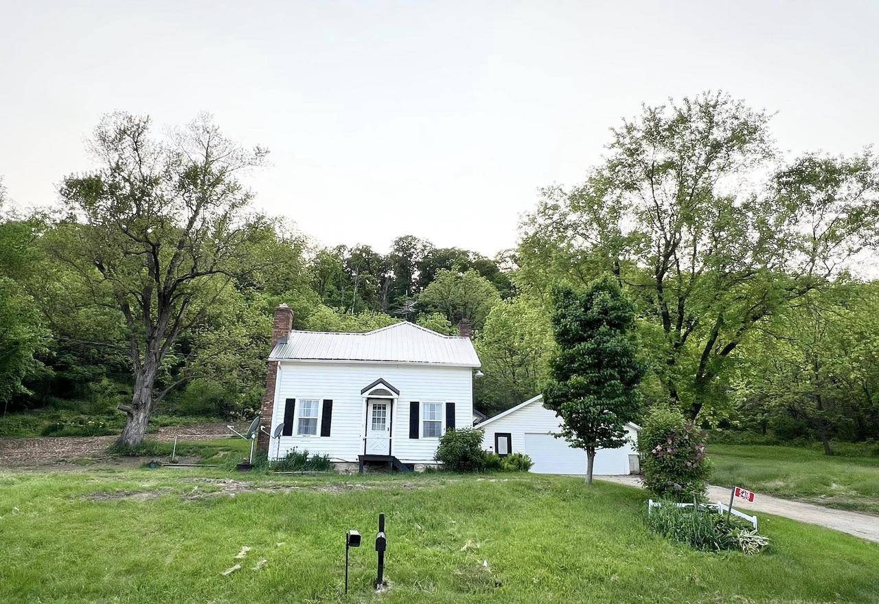 Ridgeway, WI 53582,5418 County Road H