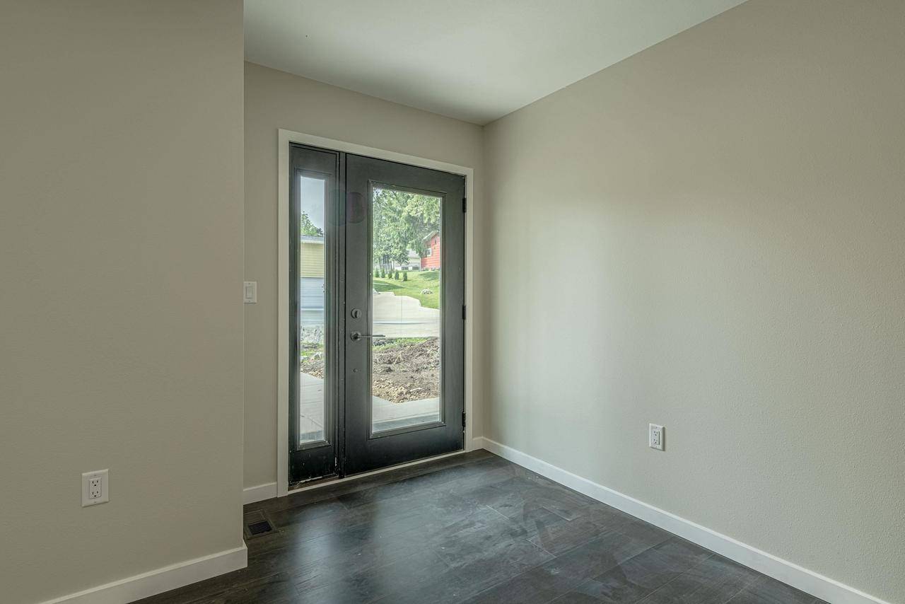 New Glarus, WI 53574,600 8th Avenue