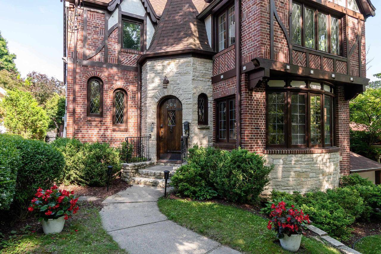 Madison, WI 53726,209 N Spooner Street
