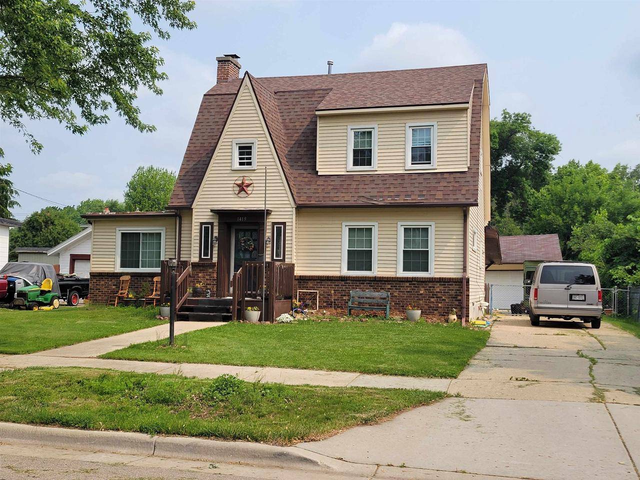 Janesville, WI 53548,1419 St Lawrence Avenue