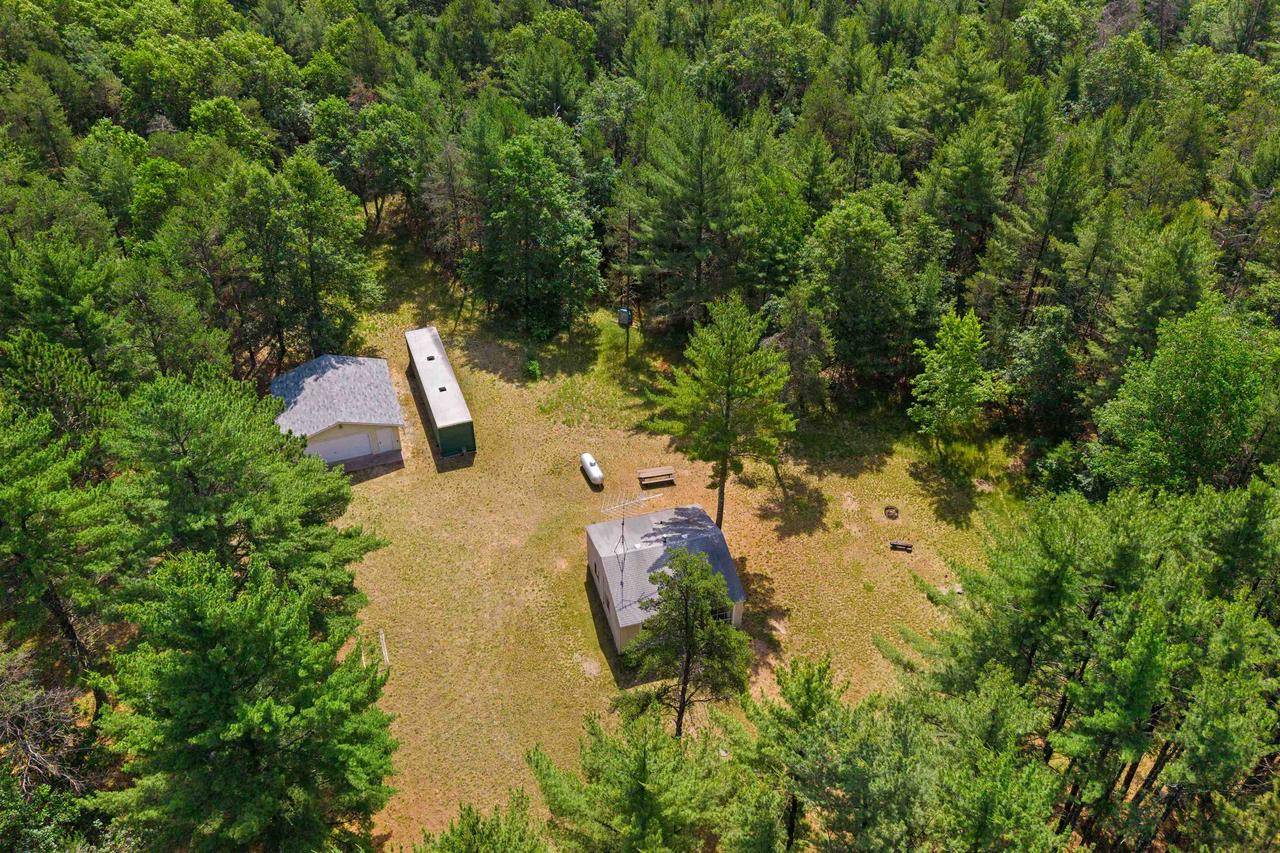 Hancock, WI 54943,997 W Trout Valley Road