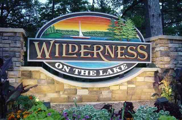Lake Delton, WI 53940,350 E Hiawatha Drive #204
