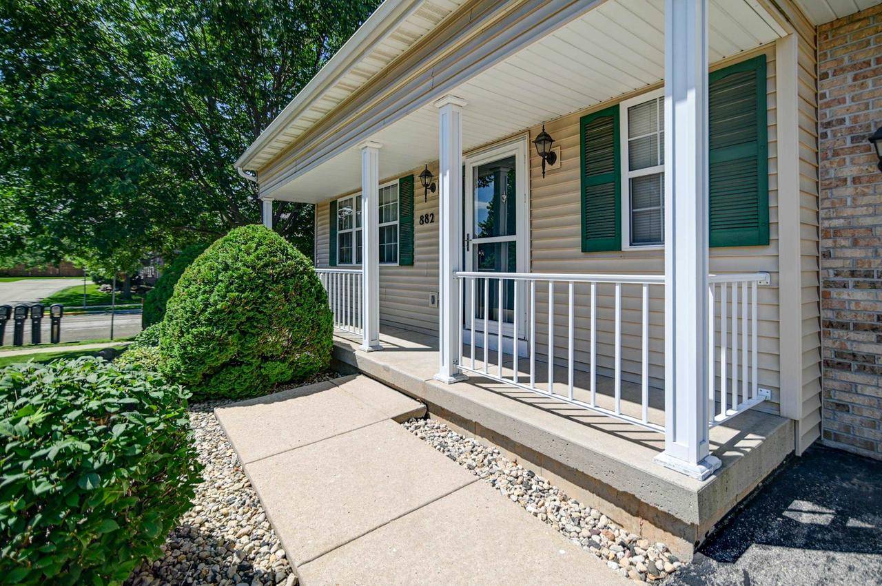 Sun Prairie, WI 53590,882 Chandler Lane
