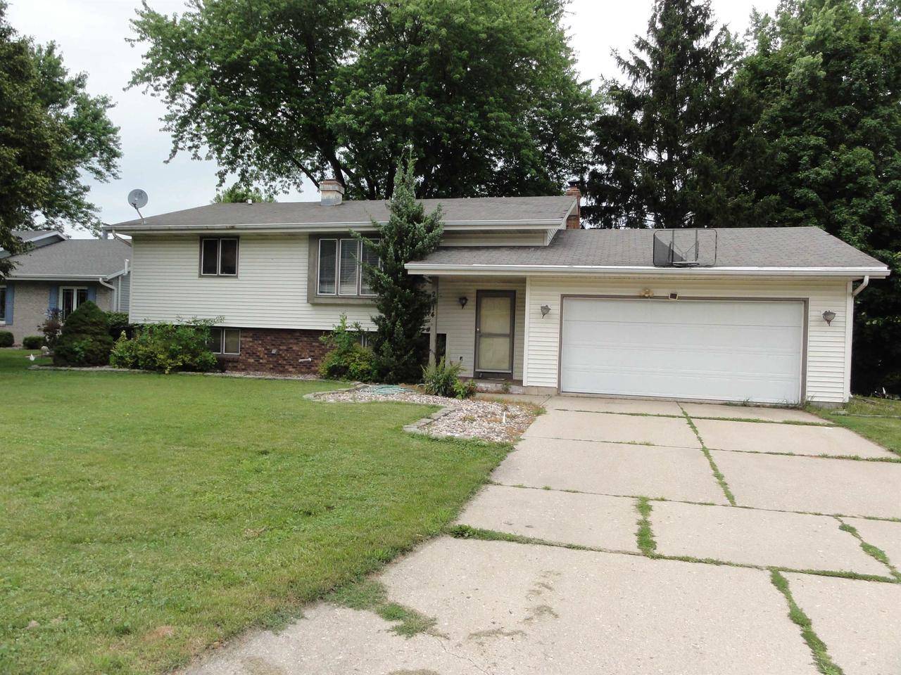 Janesville, WI 53548,2414 Galahad Way