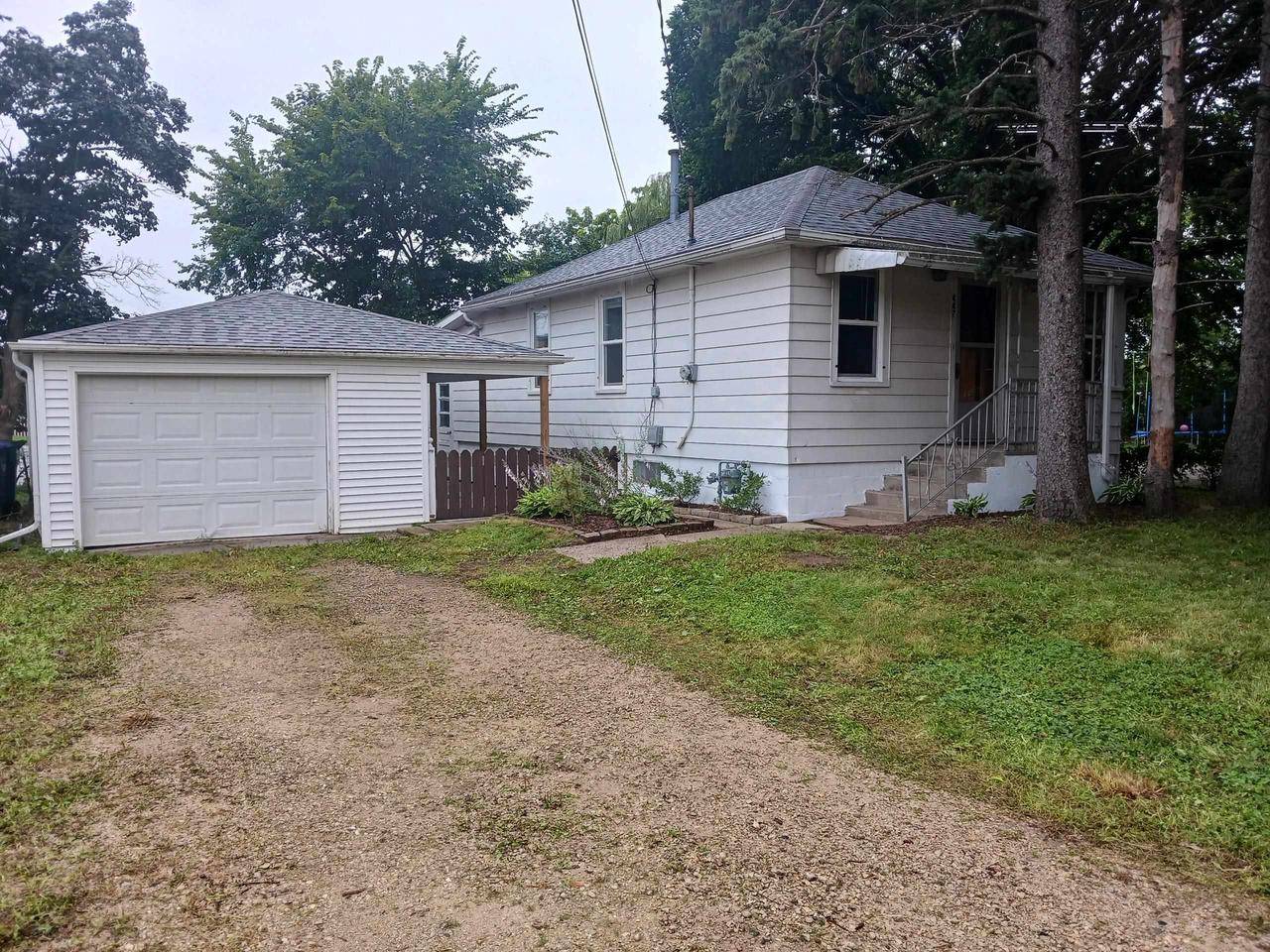 Elkhorn, WI 53121,447 E Geneva Street