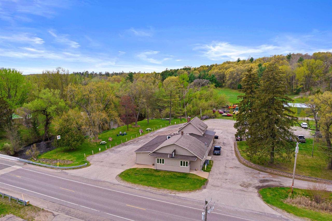 Amherst, WI 54406,141 COUNTY ROAD KK