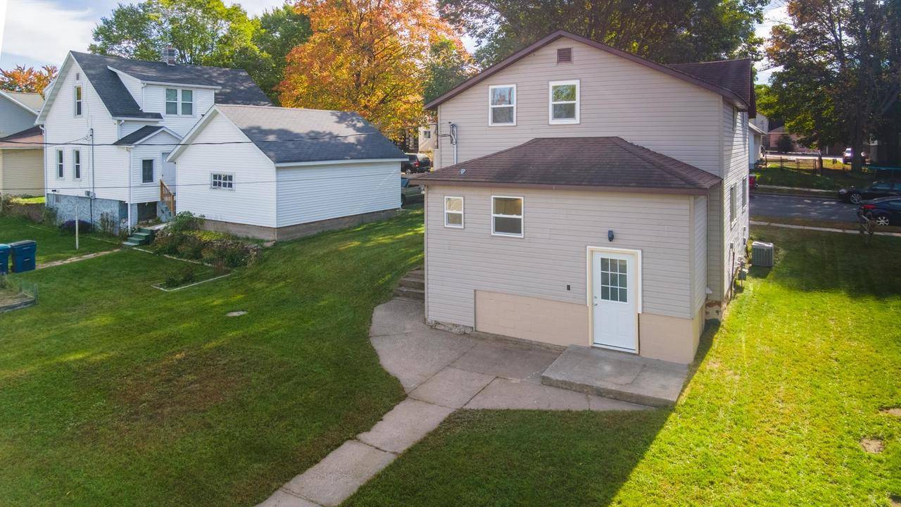 Mosinee, WI 54455,409 6TH STREET