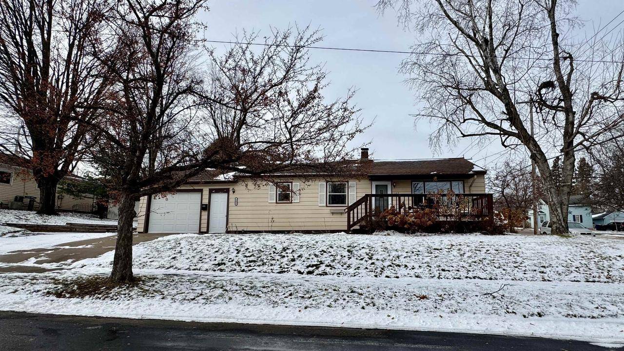 Wausau, WI 54401,102 S 8TH AVENUE