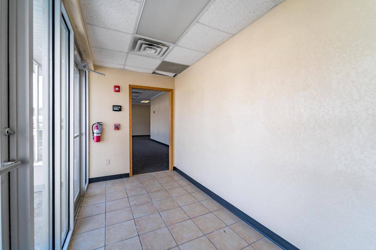 Wausau, WI 54403,2221 GRAND AVENUE #2205-2221 Grand Ave
