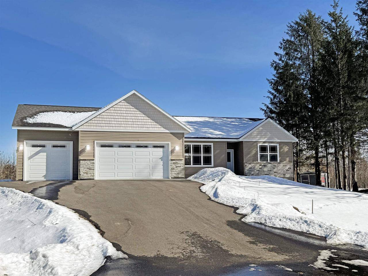 Kronenwetter, WI 54455,2212 SUNDIAL AVENUE