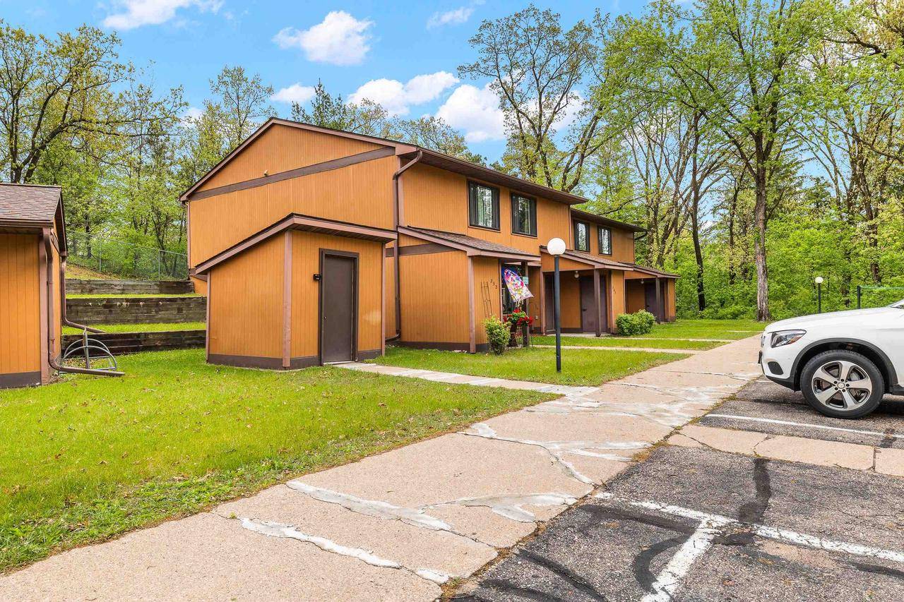 Amherst, WI 54406,312 CLINTON COURT