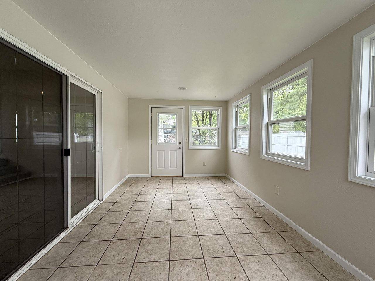 Marshfield, WI 54449,1208 E BLODGETT STREET