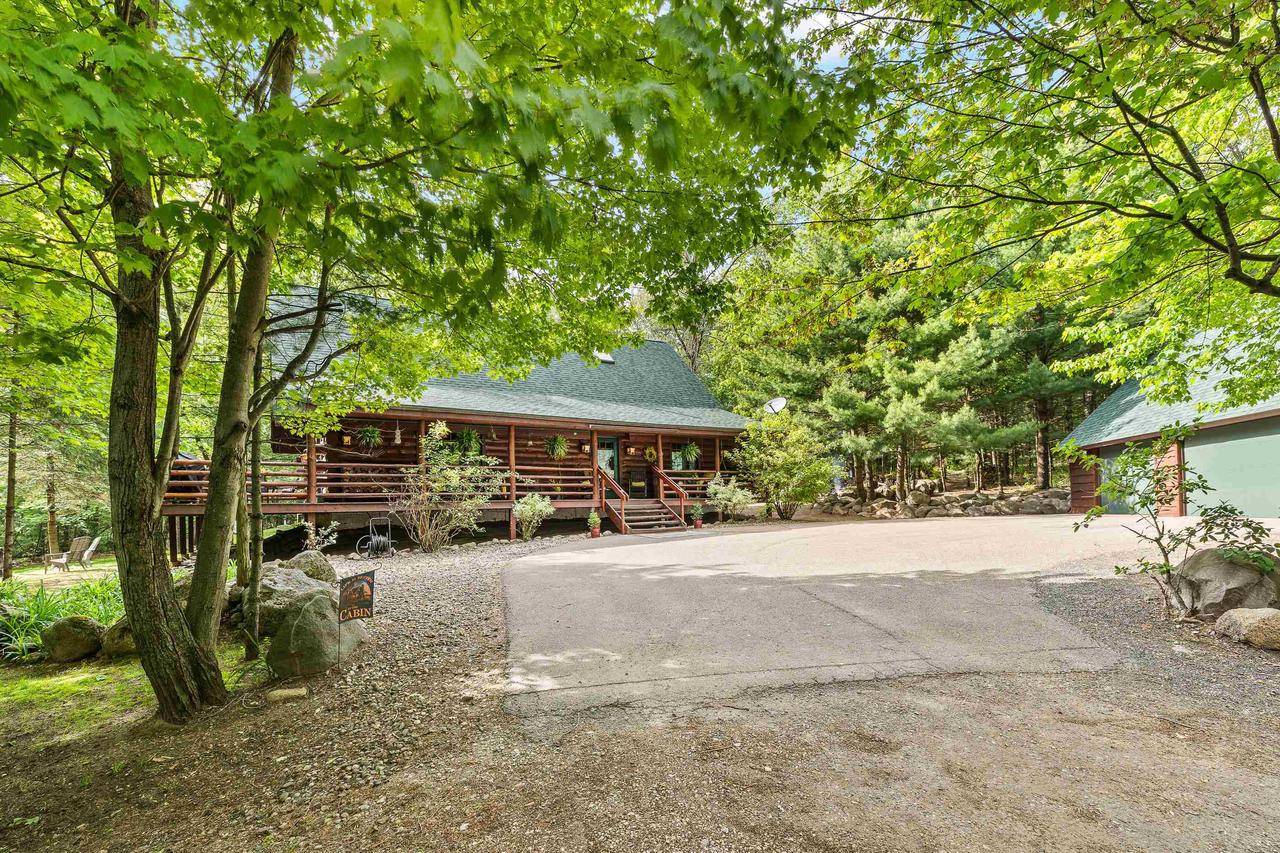 Waupaca, WI 54981,E2190 SPENCER LAKE ROAD