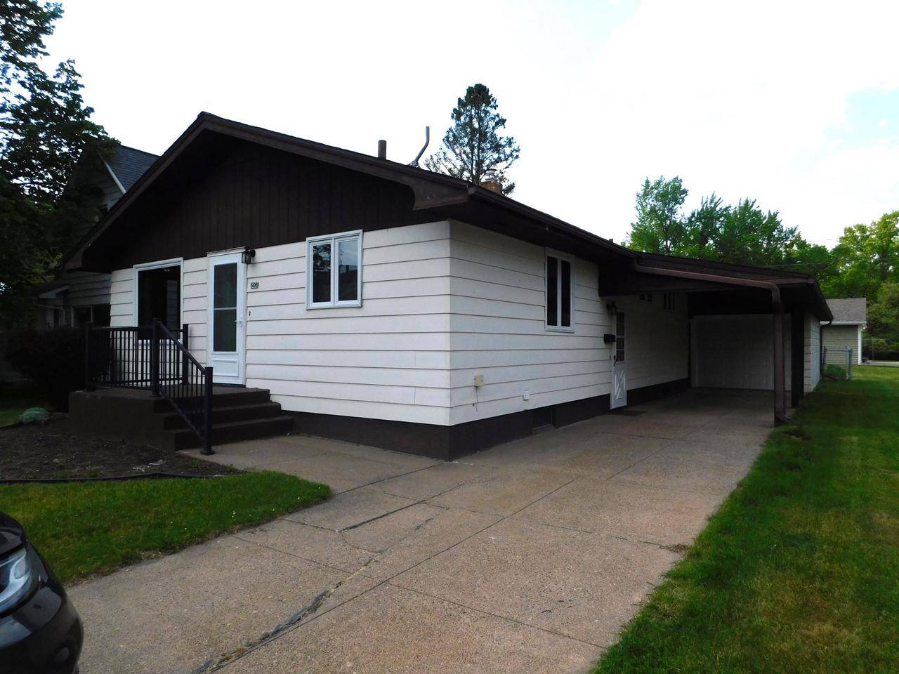 Merrill, WI 54452,506 E 9TH STREET