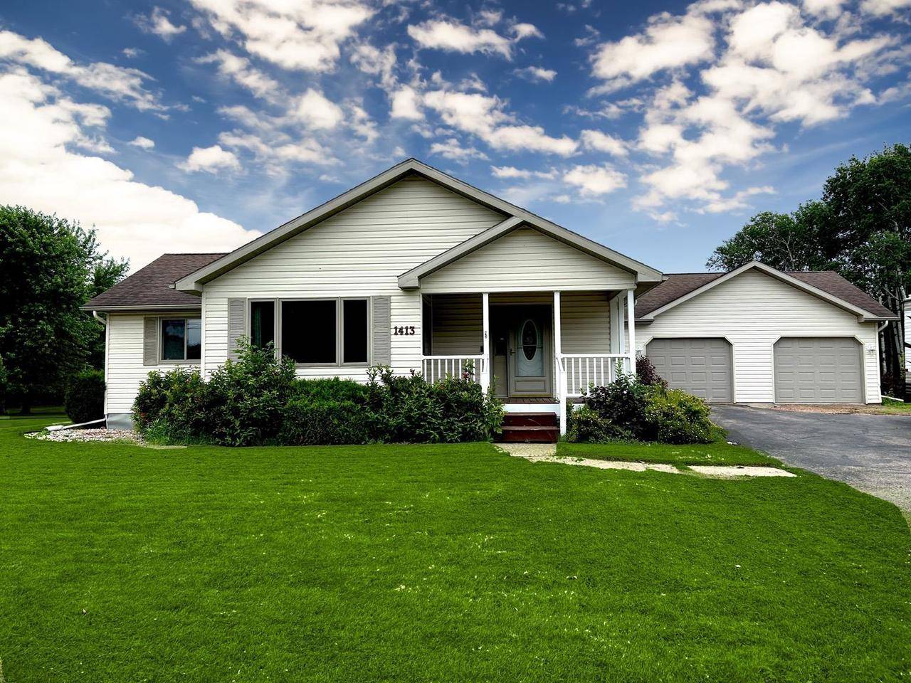 Marshfield, WI 54449,1413 S WASHINGTON AVENUE