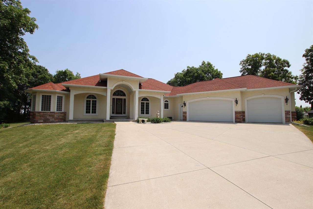 Oshkosh, WI 54904,1806 COTTONTAIL DRIVE