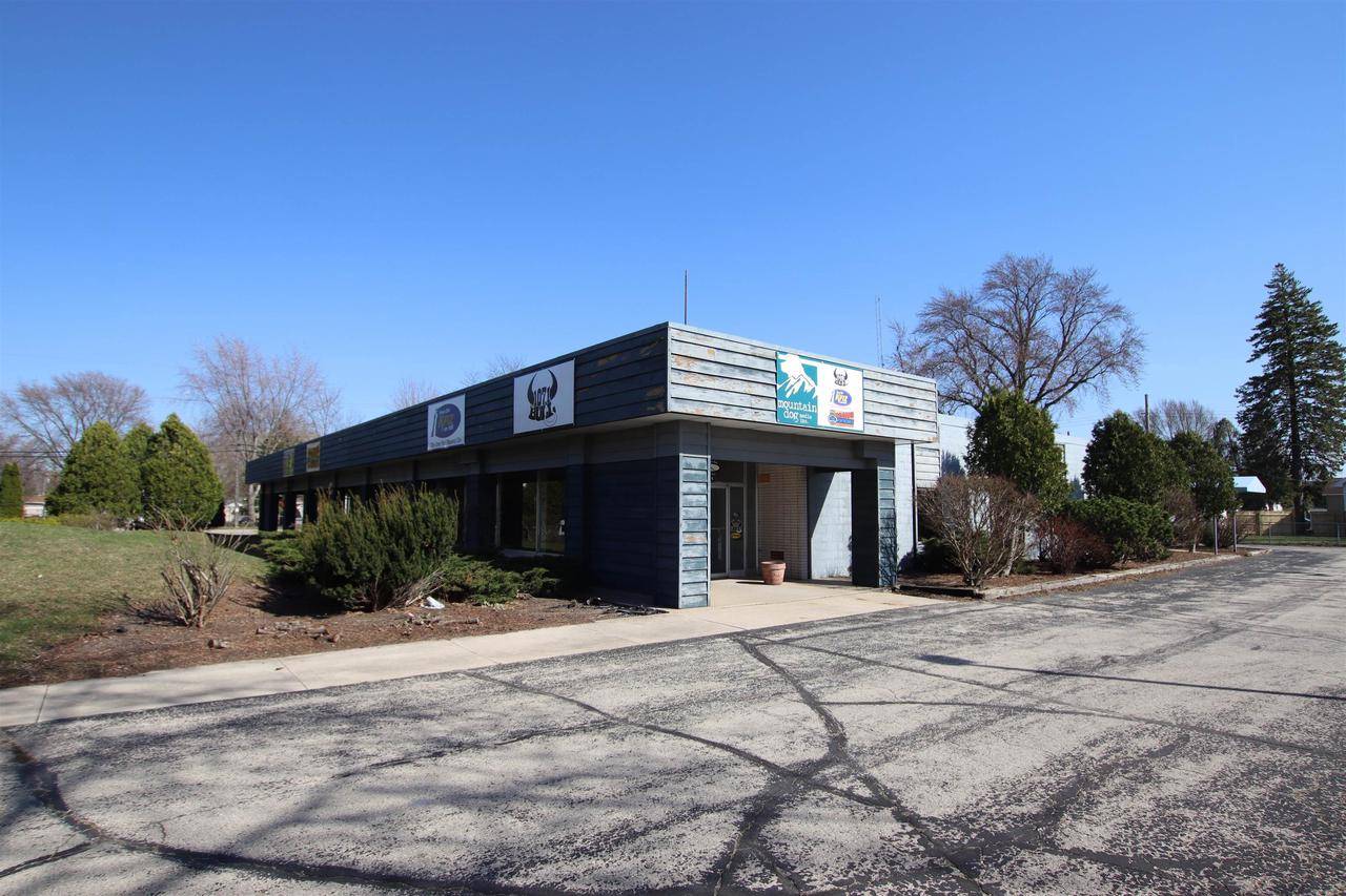 Fond Du Lac, WI 54935,254 WINNEBAGO DRIVE