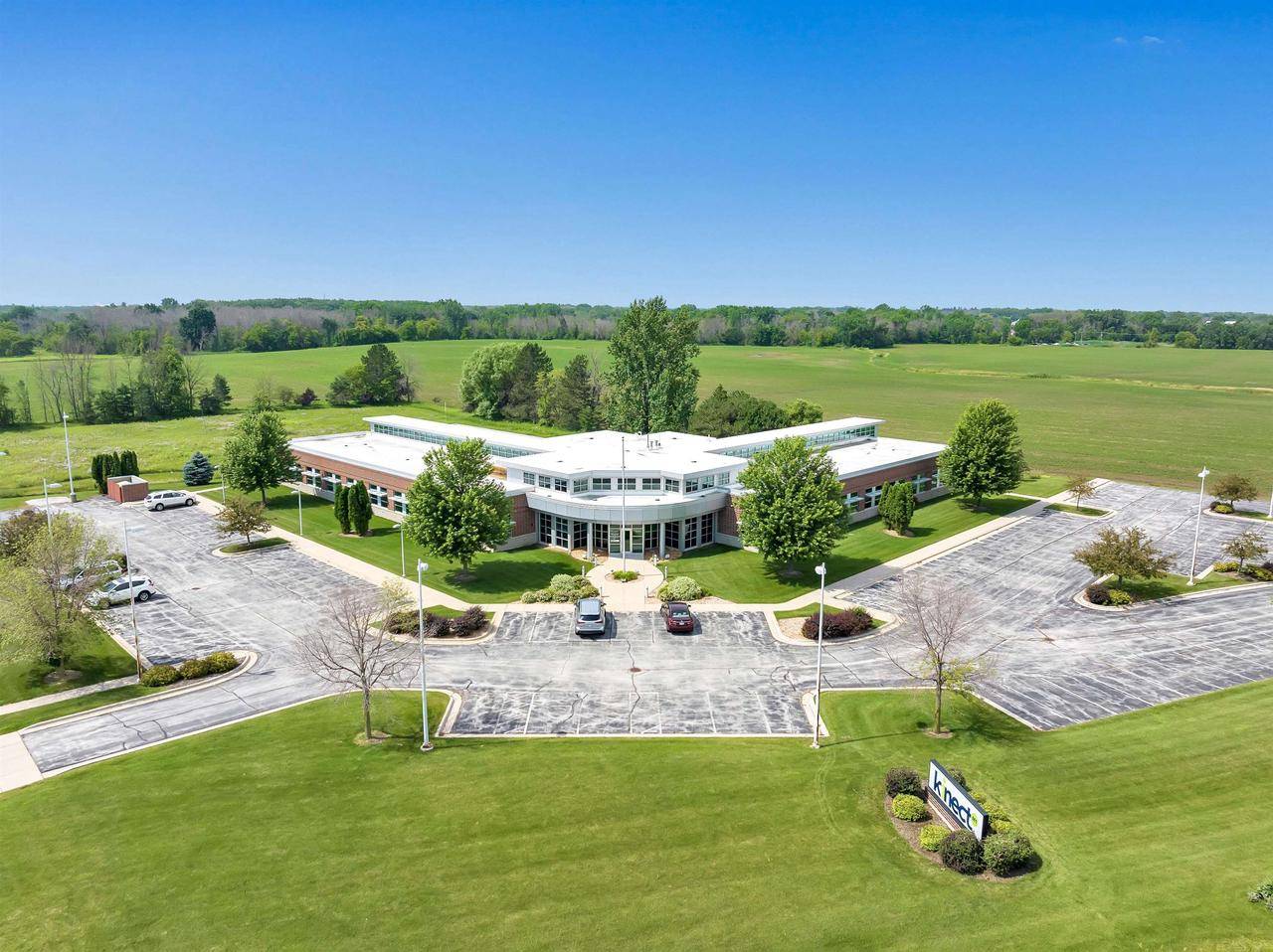 Green Bay, WI 54229,2571 S HEMLOCK ROAD