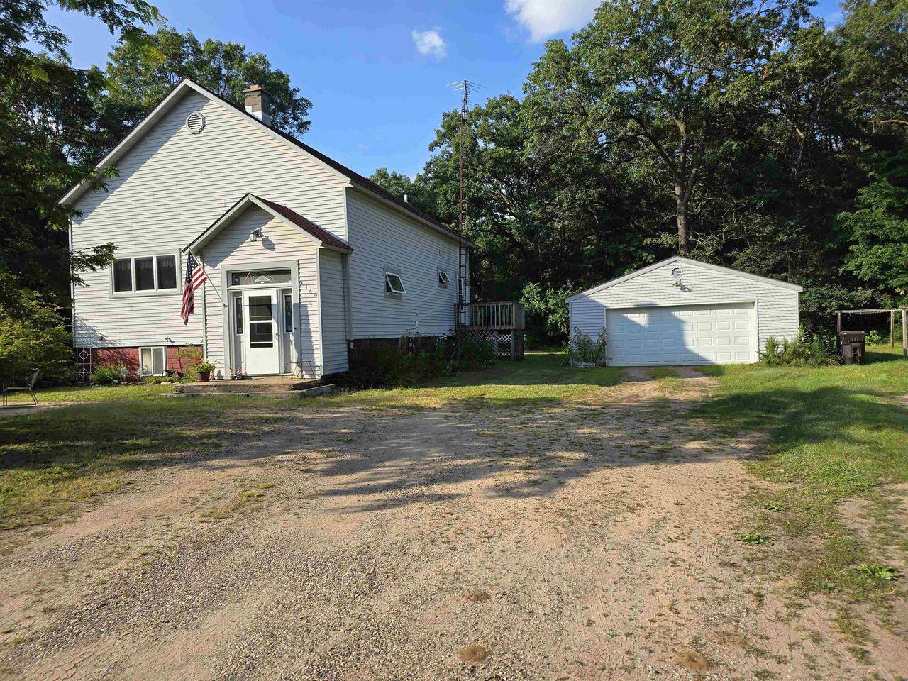 Plainfield, WI 54966,5460 MOSQUITO BLUFF ROAD