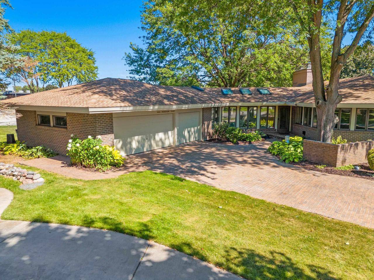 Green Bay, WI 54301,3000 RIDGEVIEW COURT