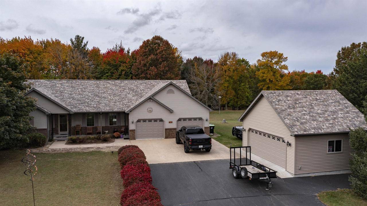 Waupaca, WI 54981,N2543 HODGETT COURT