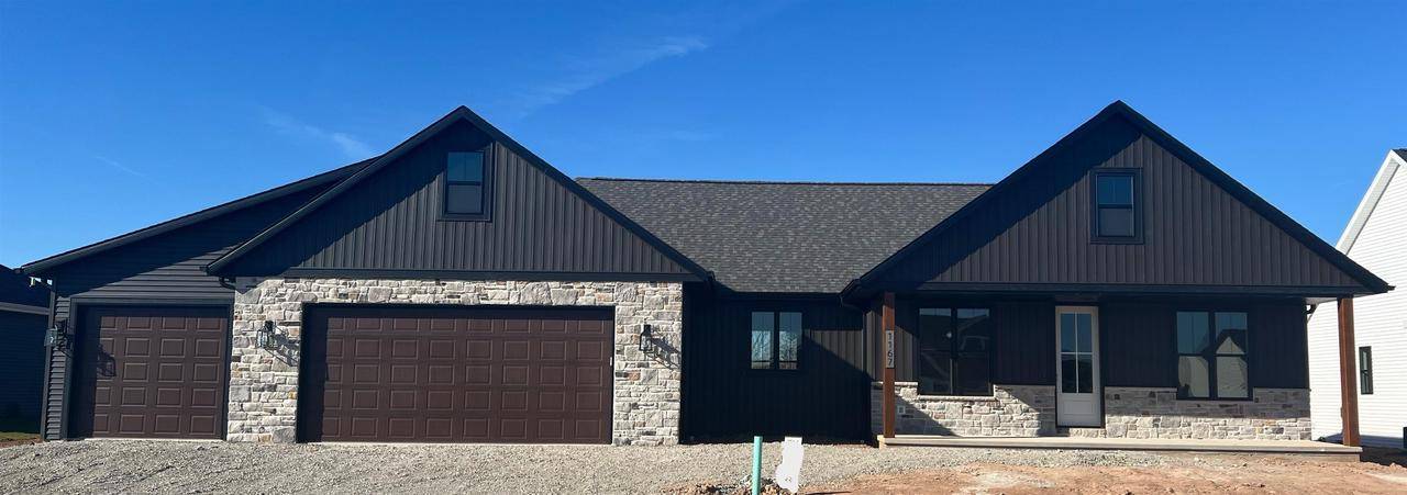 De Pere, WI 54115,1167 APPLEWOOD DRIVE