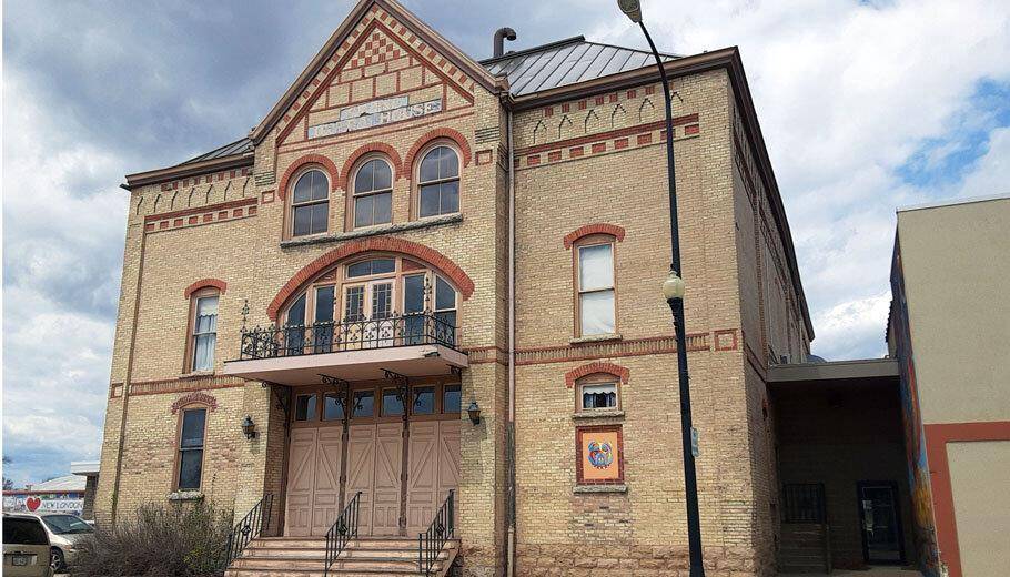 New London, WI 54961,319 W NORTH WATER STREET