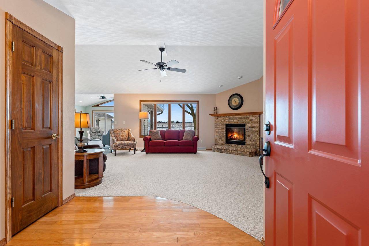 Hortonville, WI 54944,N3141 STATE RD 76