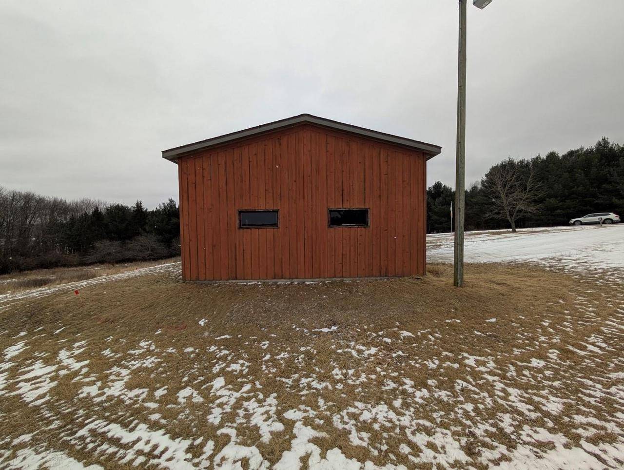 Iola, WI 54945,E1690 LAKE SHORE DRIVE