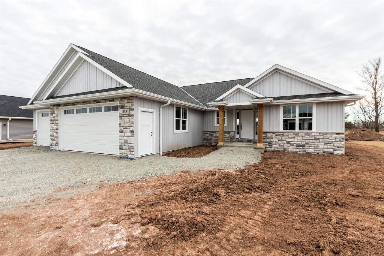 De Pere, WI 54115,1351 HIGHLAND RIDGE DRIVE