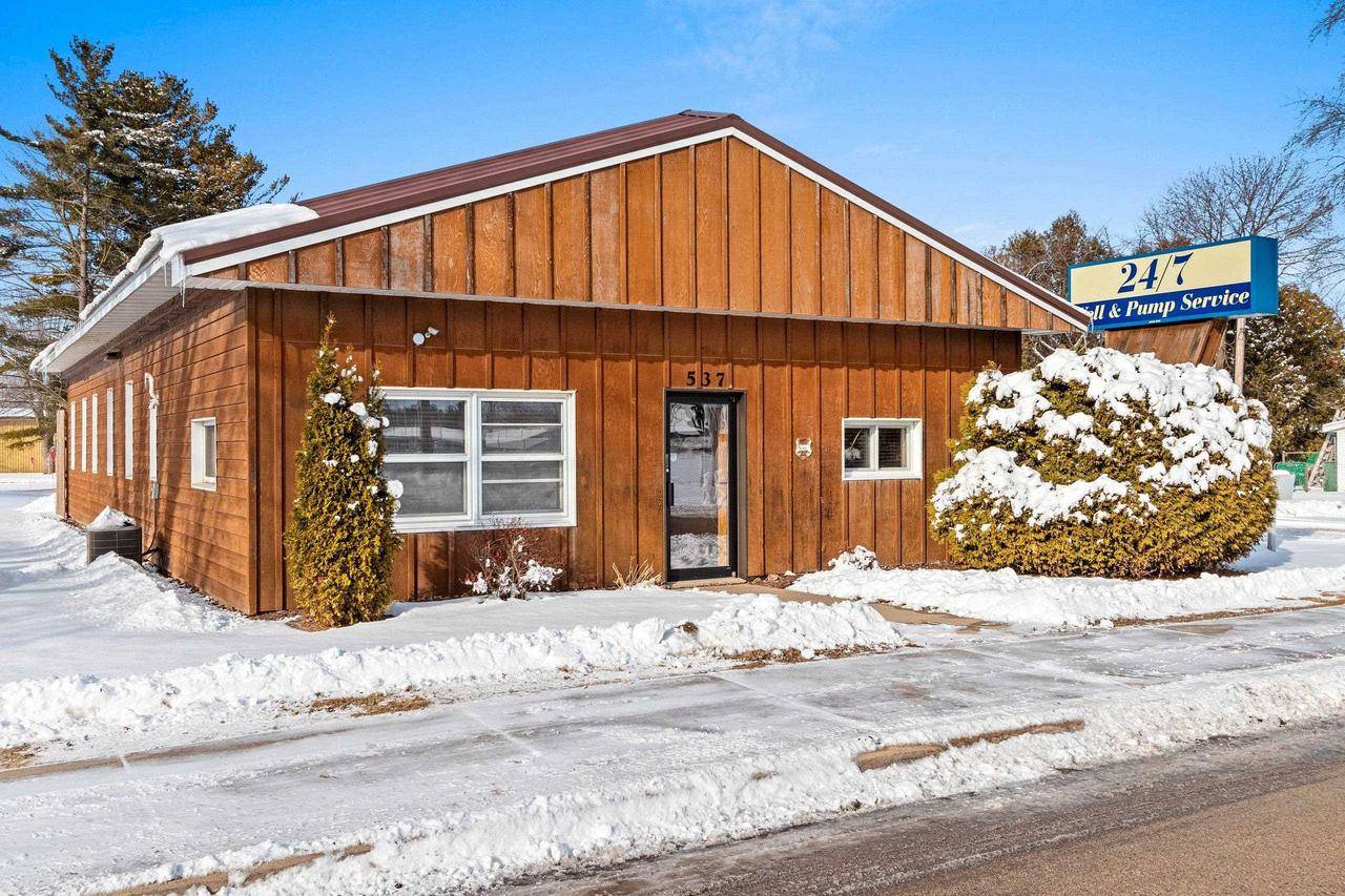 Oconto Falls, WI 54153,537 CALDWELL AVENUE