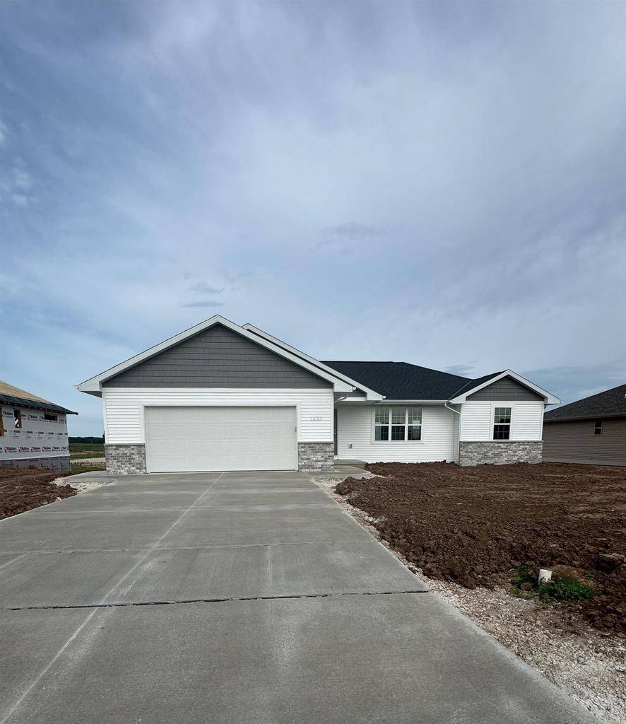 Luxemburg, WI 54217,1633 FRONTIER ROAD