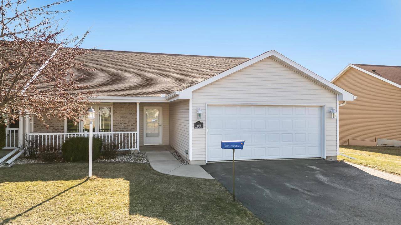 Oshkosh, WI 54904,3175 WHITE TAIL LANE #F