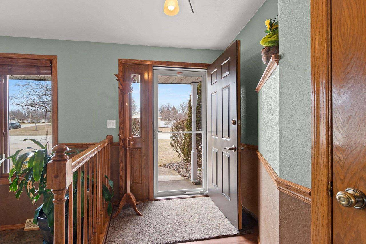 Green Bay, WI 54311,2467 VALLEY HAVEN LANE