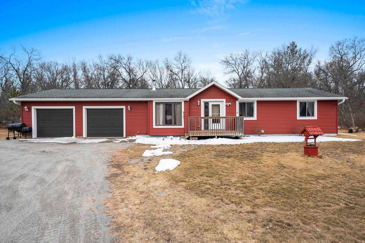 Crivitz, WI 54114,W13671 MERLIN LANE