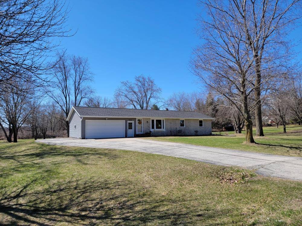 De Pere, WI 54115,W433 HILLSIDE DRIVE
