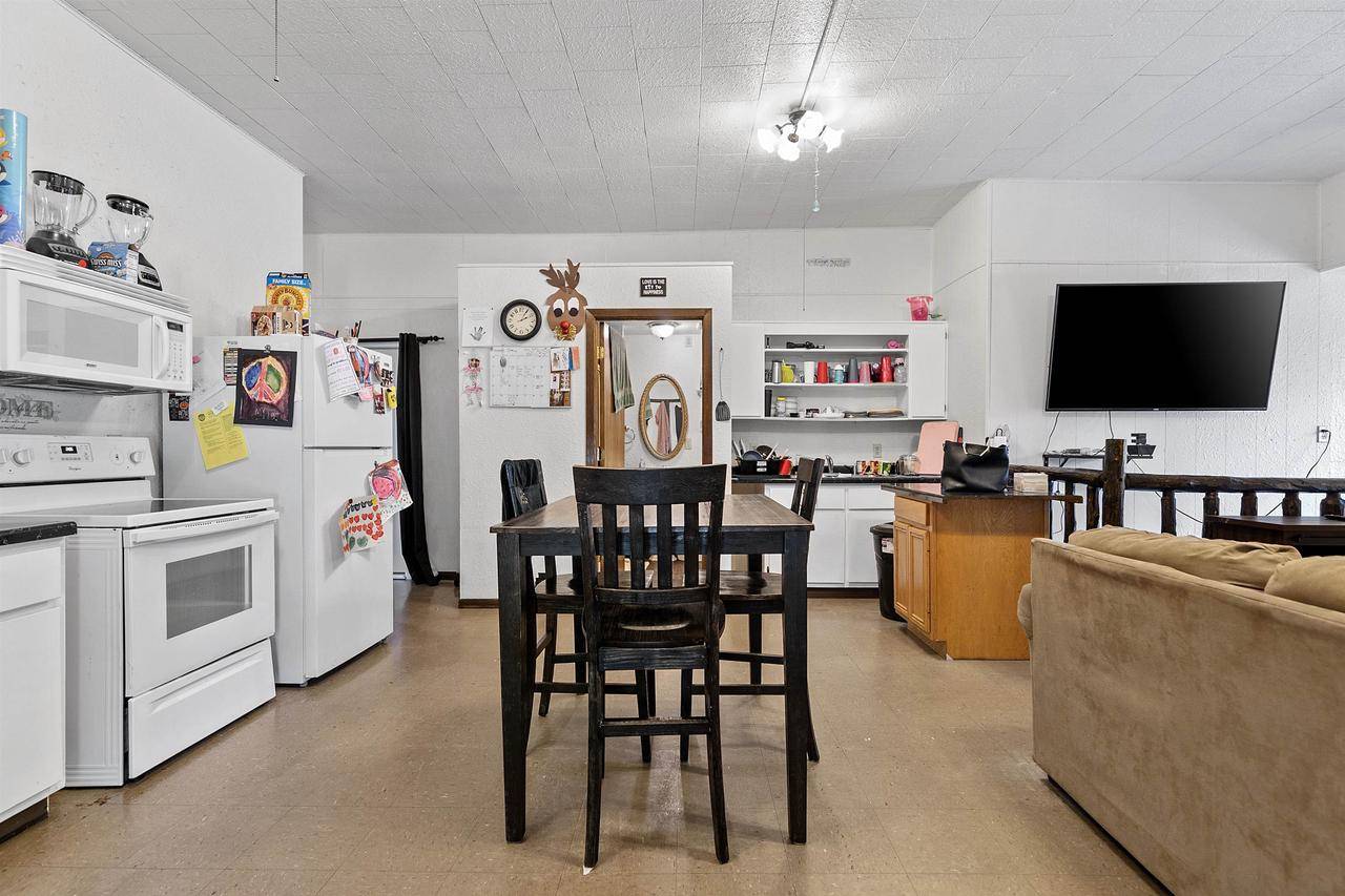 Shawano, WI 54166,W8506 BELLE PLAINE AVENUE