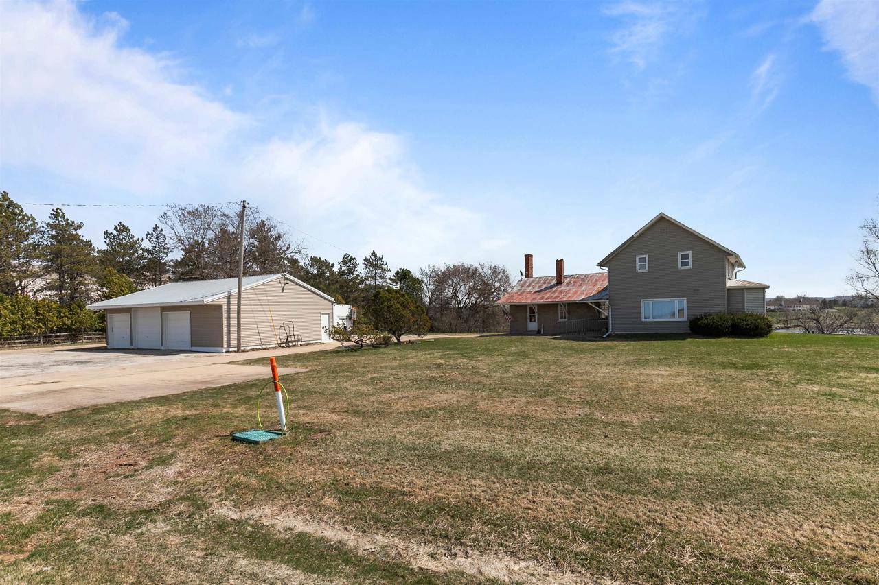 De Pere, WI 54115,3829 LOST DAUPHIN ROAD