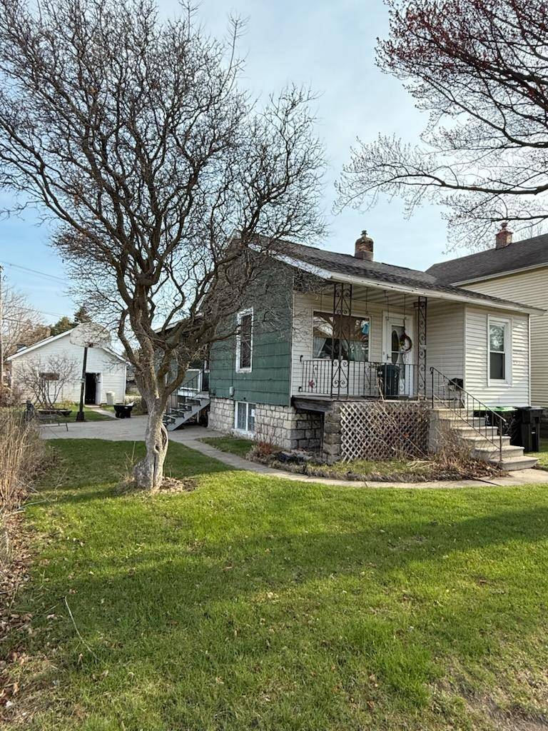 Menominee, MI 49858,908 14TH AVENUE