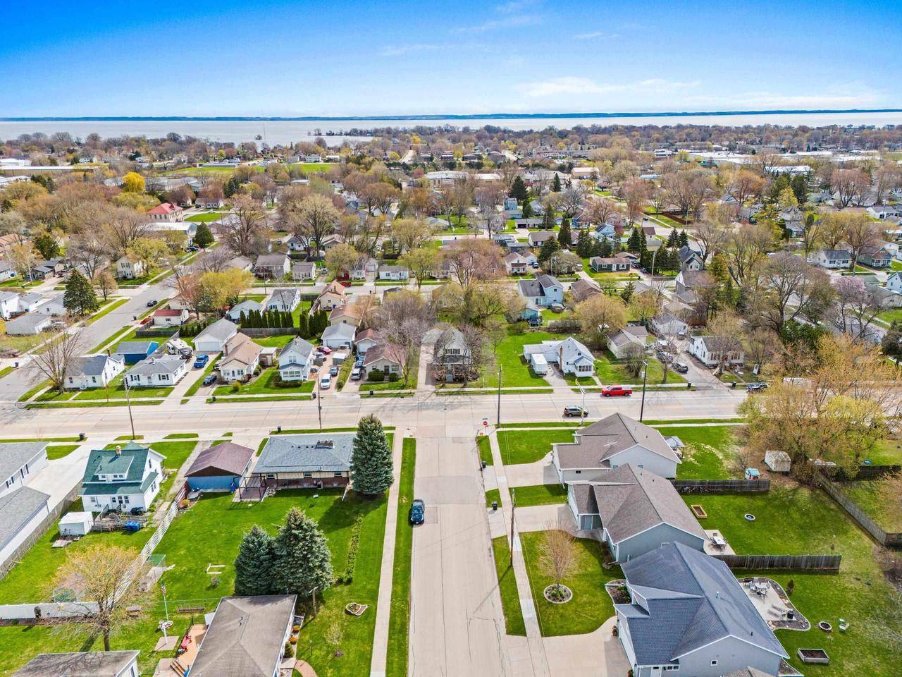 Oshkosh, WI 54901,2132 N MAIN STREET