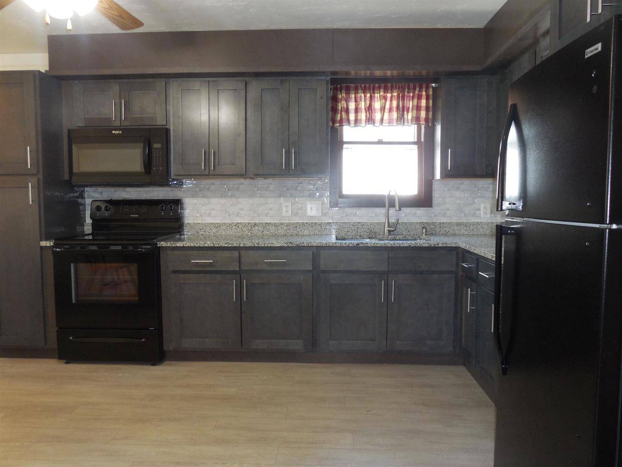 Oconto Falls, WI 54154,659 GREEN BAY AVENUE